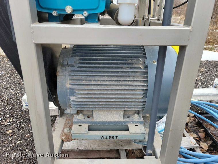 image for item NO9845 Shumaker Industries Load and Go truck wash system