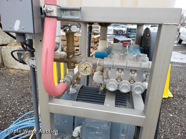 image for item NO9845 Shumaker Industries Load and Go truck wash system