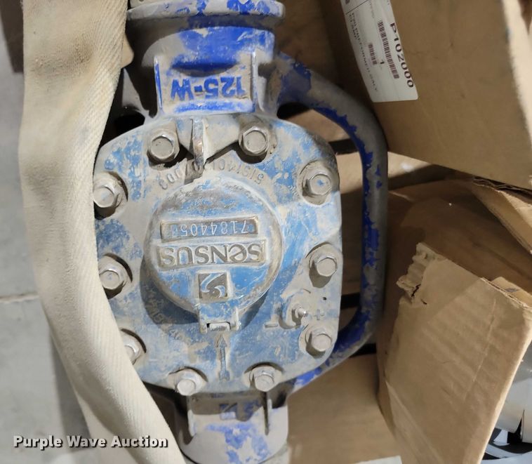 image for item NO9851 Assorted water line equipment