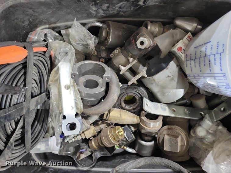 image for item NO9851 Assorted water line equipment