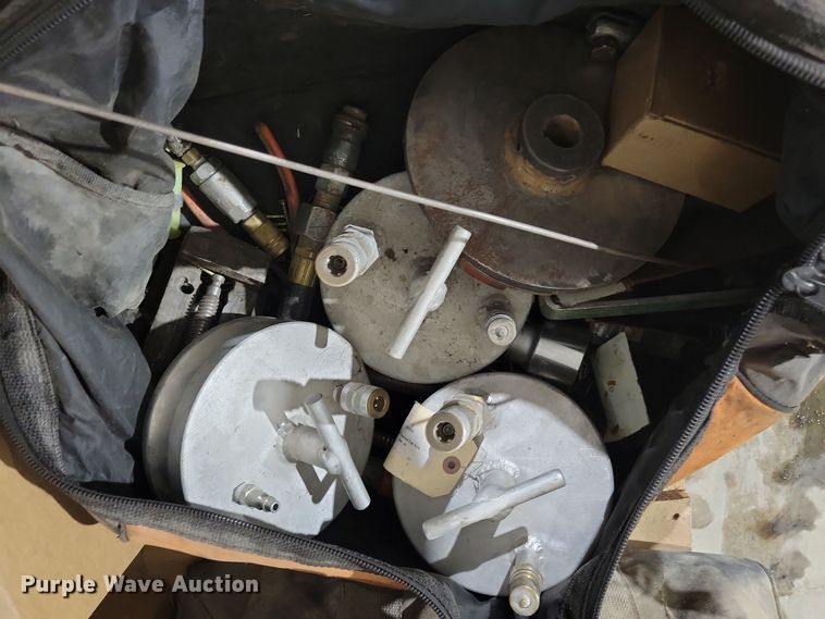 image for item NO9851 Assorted water line equipment