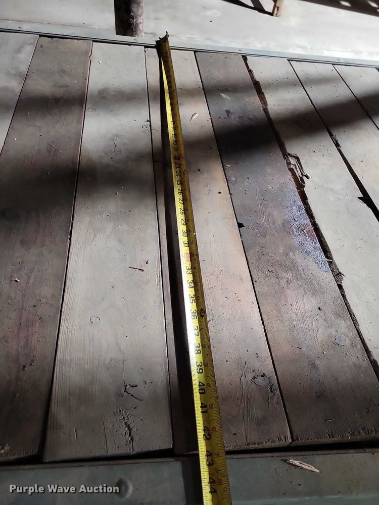 image for item NO9855 Assorted pallet racks