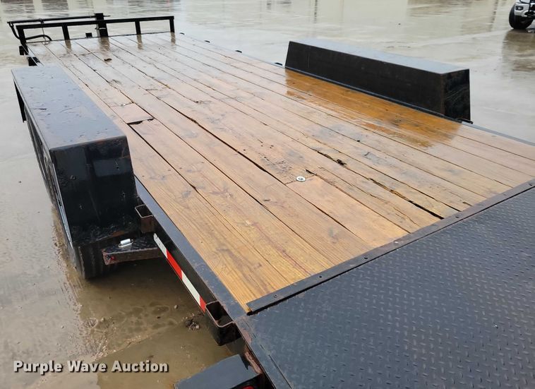 image for item NO9873 2018 H&H H8220IL-140 equipment trailer