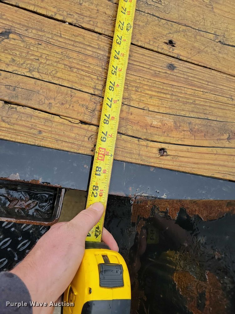 image for item NO9873 2018 H&H H8220IL-140 equipment trailer