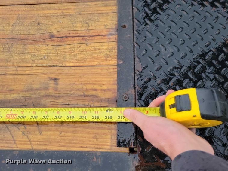 image for item NO9873 2018 H&H H8220IL-140 equipment trailer