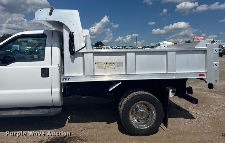 image for item NU9682 2016 Ford F450 Super Duty dump truck