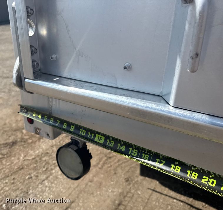 image for item NU9682 2016 Ford F450 Super Duty dump truck