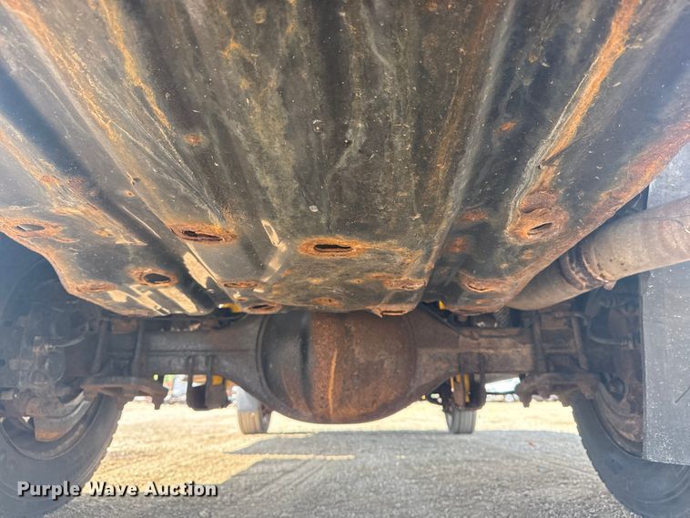 image for item NU9682 2016 Ford F450 Super Duty dump truck