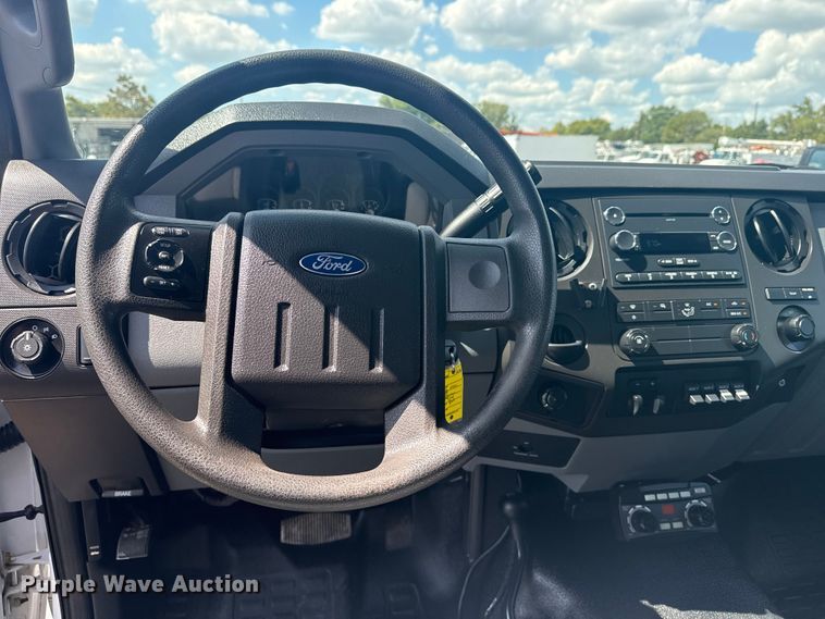 image for item NU9682 2016 Ford F450 Super Duty dump truck