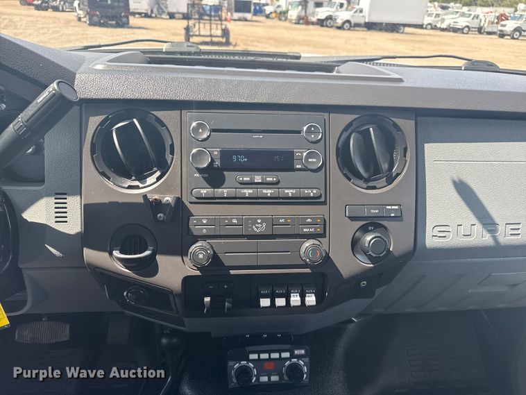 image for item NU9682 2016 Ford F450 Super Duty dump truck