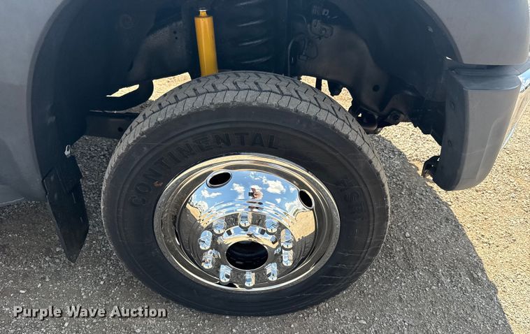 image for item NU9682 2016 Ford F450 Super Duty dump truck