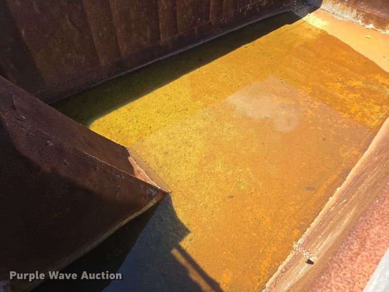 image for item YA1071 2001 Mack RD688 dump truck