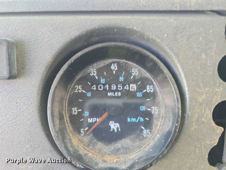 image for item YA1079 2001 Mack RD688S dump truck