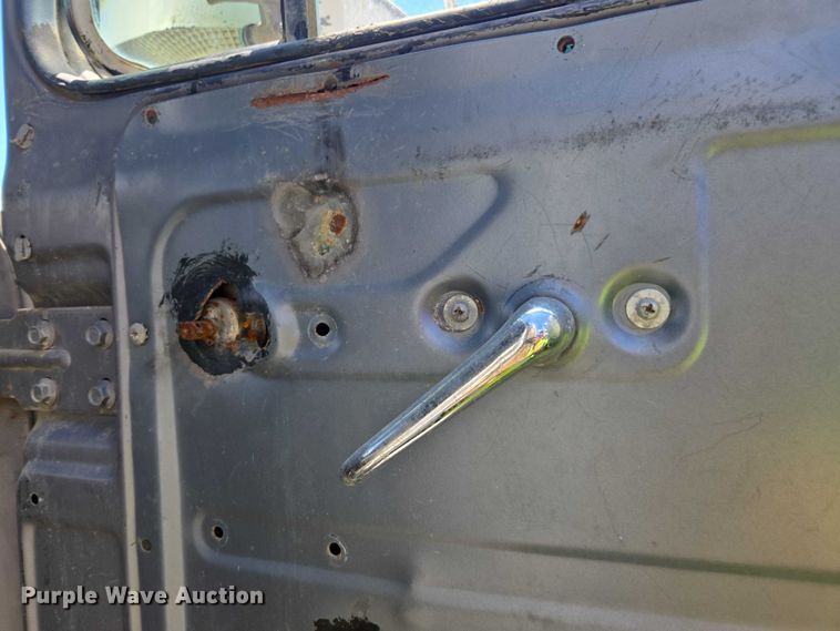 image for item YA1079 2001 Mack RD688S dump truck