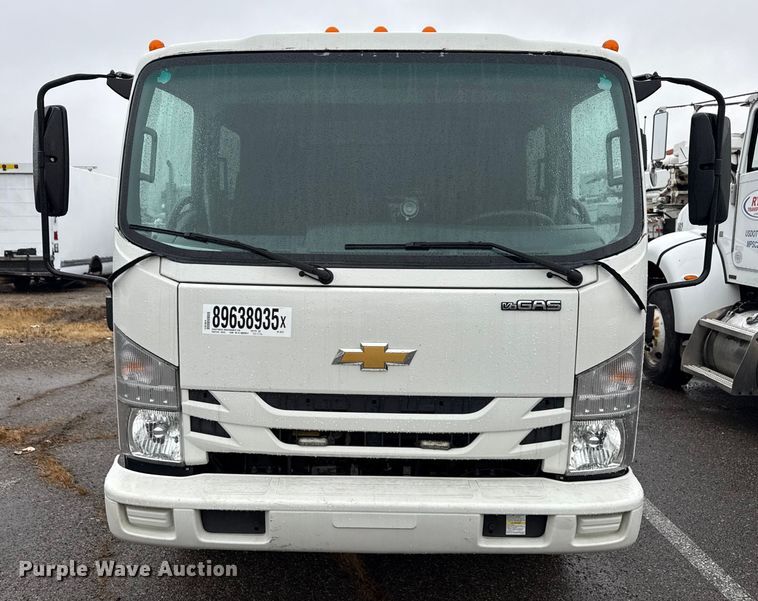 image for item YA1536 2022 Chevrolet  4500 Crew Cab dump truck