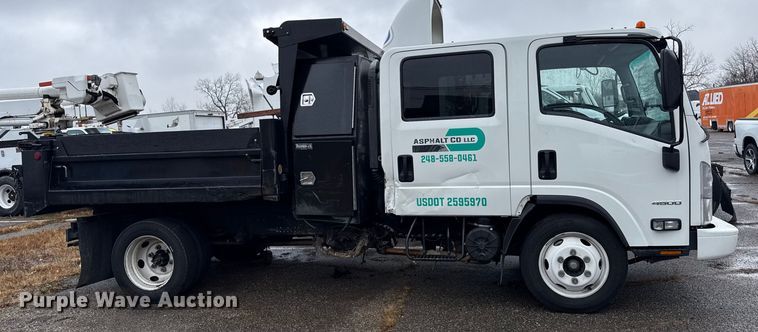 image for item YA1536 2022 Chevrolet  4500 Crew Cab dump truck