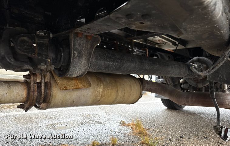 image for item YA1536 2022 Chevrolet  4500 Crew Cab dump truck