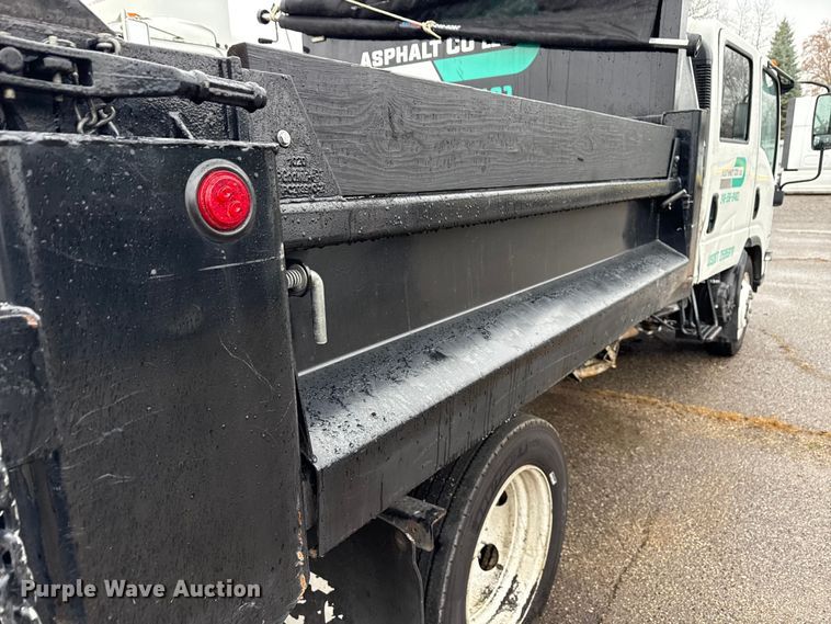 image for item YA1536 2022 Chevrolet  4500 Crew Cab dump truck