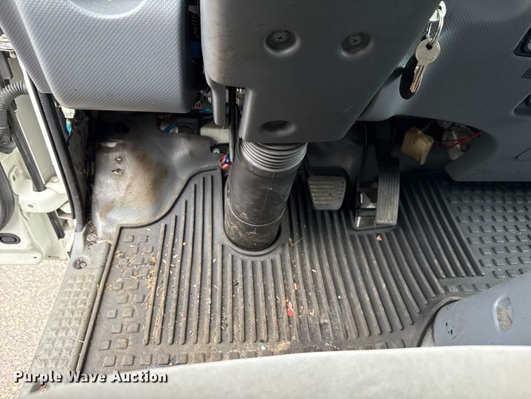 image for item YA1536 2022 Chevrolet  4500 Crew Cab dump truck