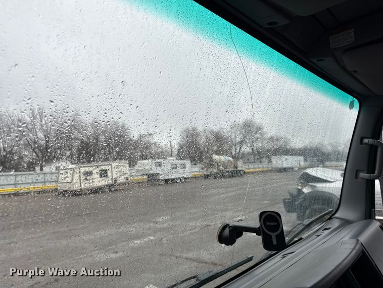 image for item YA1536 2022 Chevrolet  4500 Crew Cab dump truck