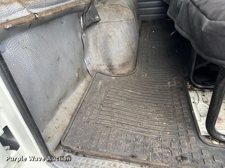 image for item YA1536 2022 Chevrolet  4500 Crew Cab dump truck