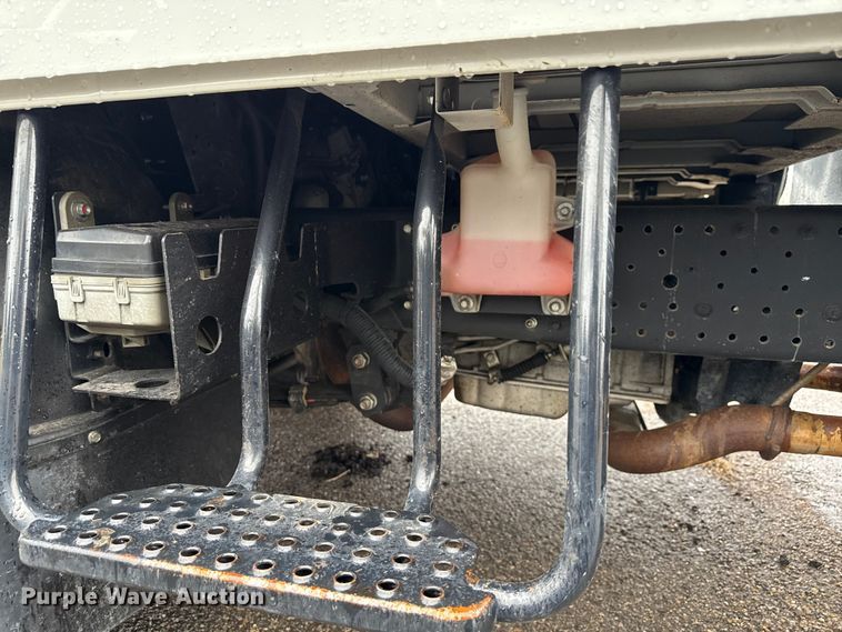 image for item YA1536 2022 Chevrolet  4500 Crew Cab dump truck