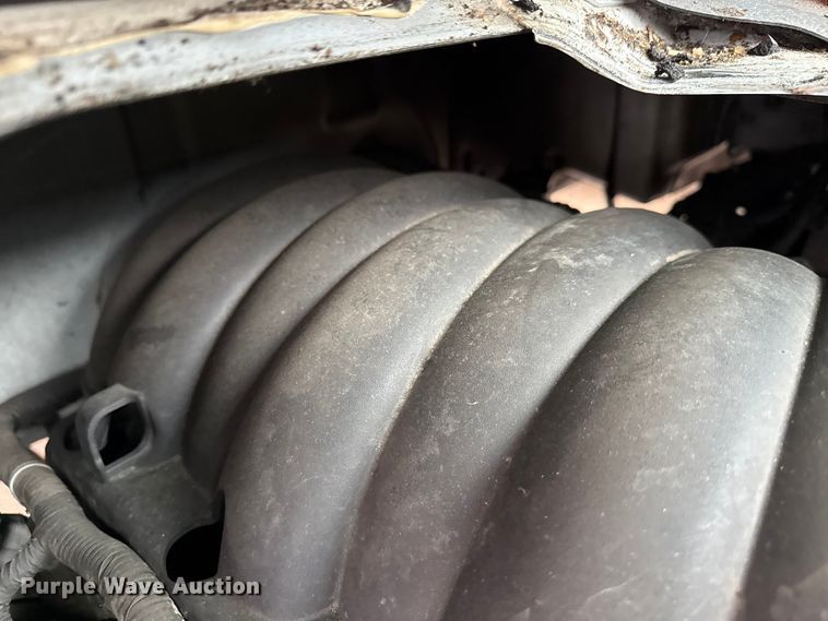 image for item YA1536 2022 Chevrolet  4500 Crew Cab dump truck