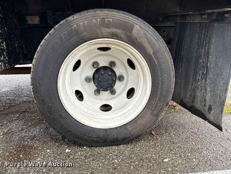 image for item YA1536 2022 Chevrolet  4500 Crew Cab dump truck