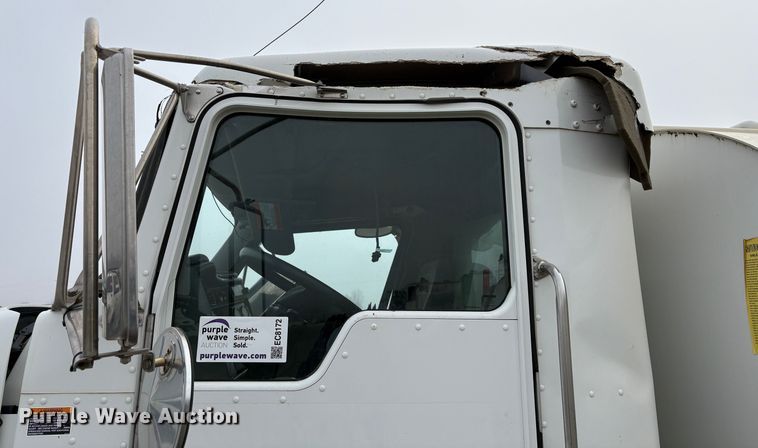 image for item YA1643 2022 Kenworth T270 water truck