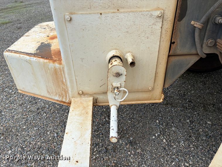 image for item YA1643 2022 Kenworth T270 water truck