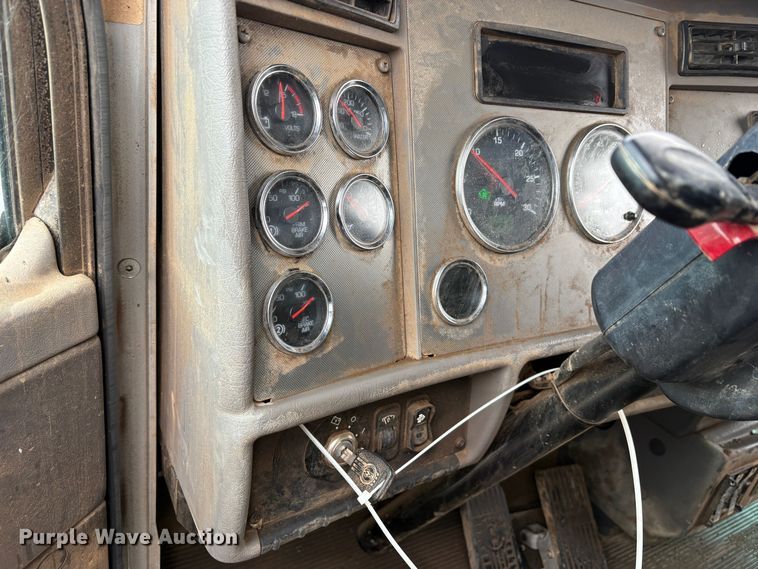 image for item YA1643 2022 Kenworth T270 water truck