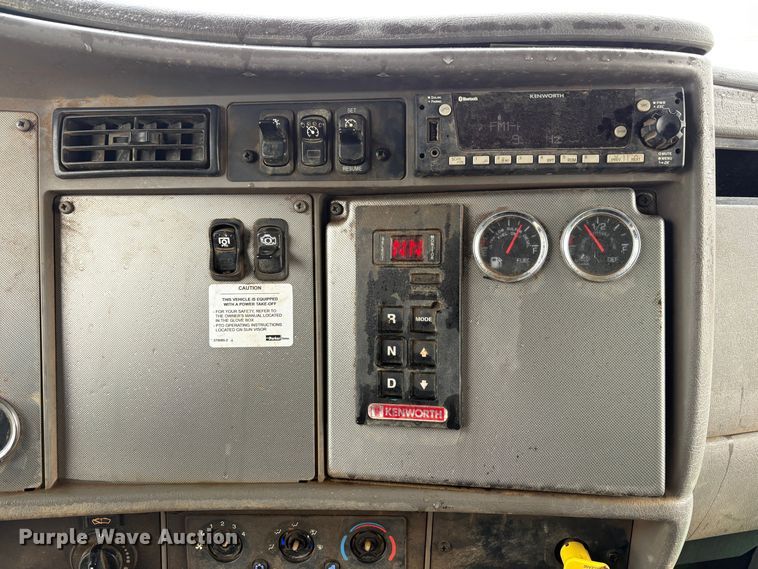 image for item YA1643 2022 Kenworth T270 water truck