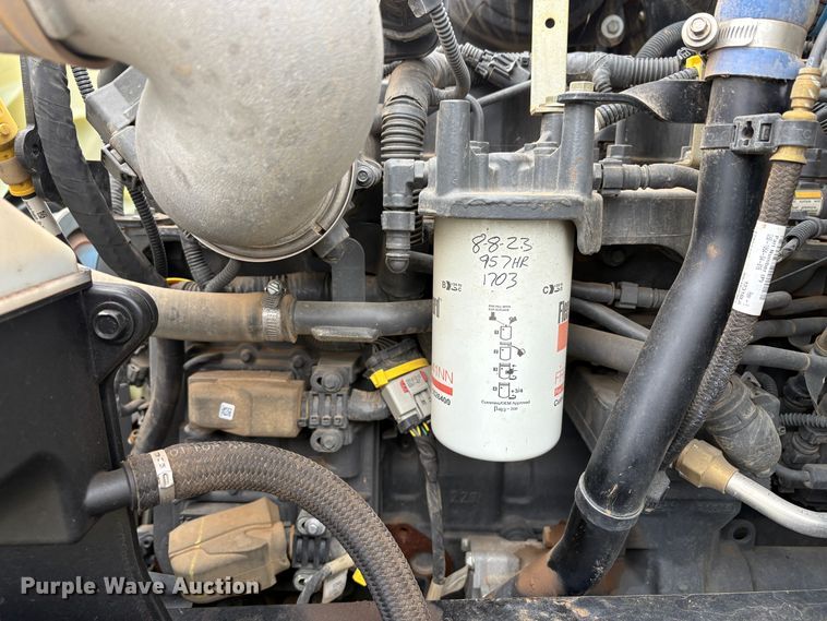 image for item YA1643 2022 Kenworth T270 water truck