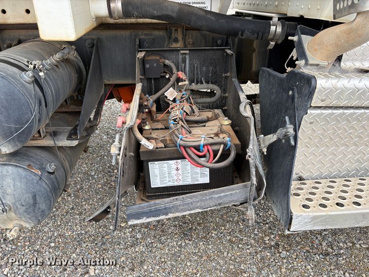 image for item YA1643 2022 Kenworth T270 water truck