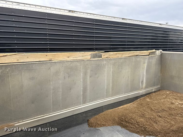 image for item YA1644 2018 Kenworth  T880 dump truck