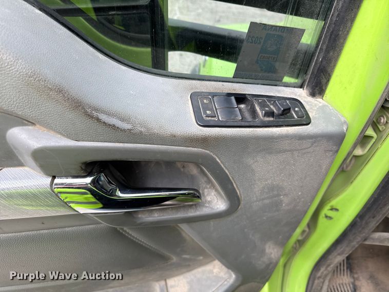 image for item YA1644 2018 Kenworth  T880 dump truck