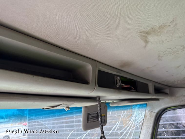 image for item YA1644 2018 Kenworth  T880 dump truck