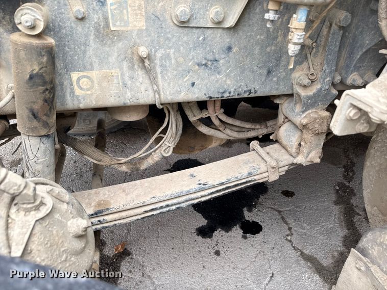 image for item YA1644 2018 Kenworth  T880 dump truck