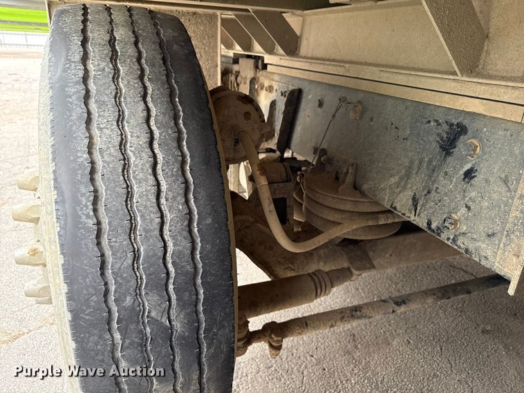 image for item YA1644 2018 Kenworth  T880 dump truck