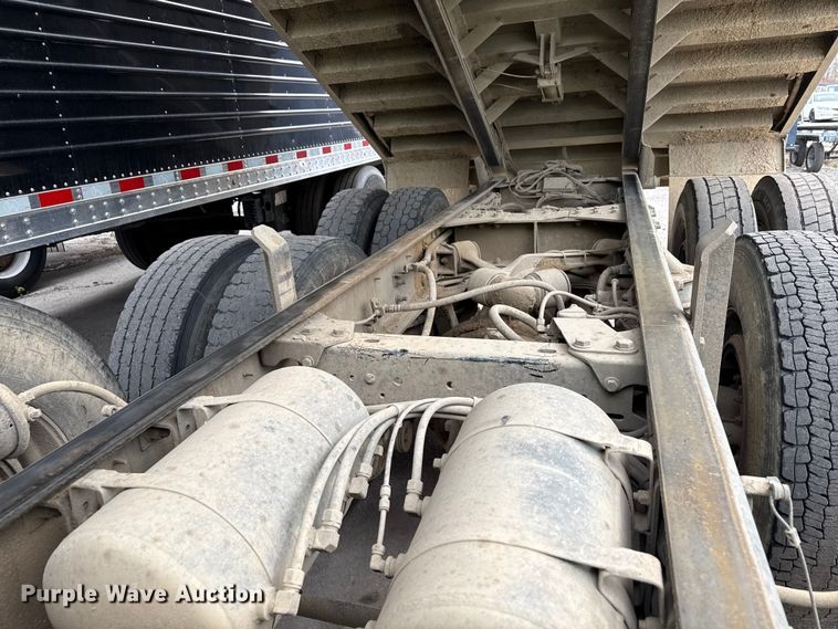 image for item YA1644 2018 Kenworth  T880 dump truck