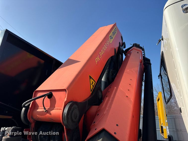 image for item YA1715 2018 Peterbilt 567 crane truck