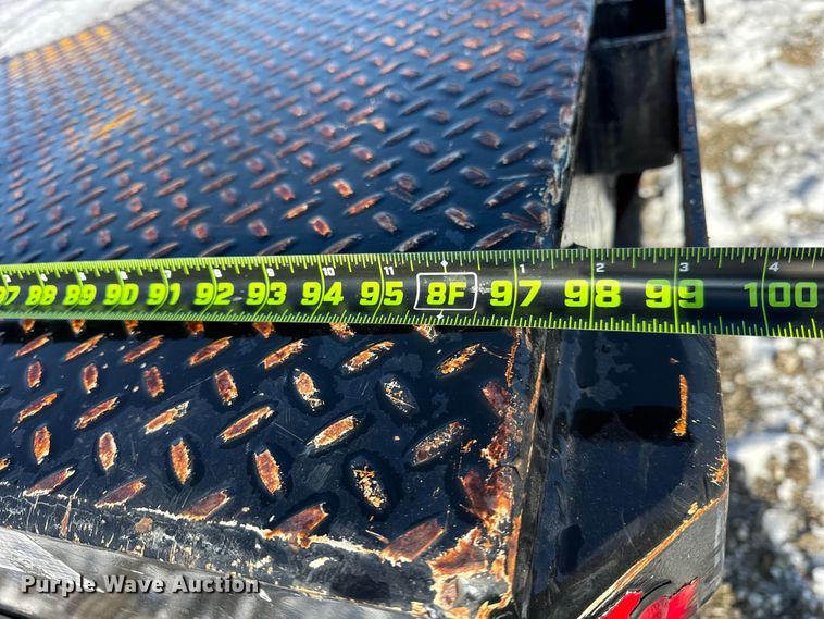 image for item YA1715 2018 Peterbilt 567 crane truck