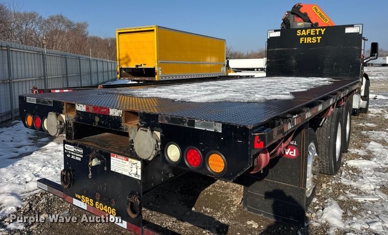 image for item YA1715 2018 Peterbilt 567 crane truck