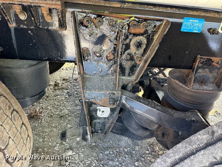 image for item YA1715 2018 Peterbilt 567 crane truck