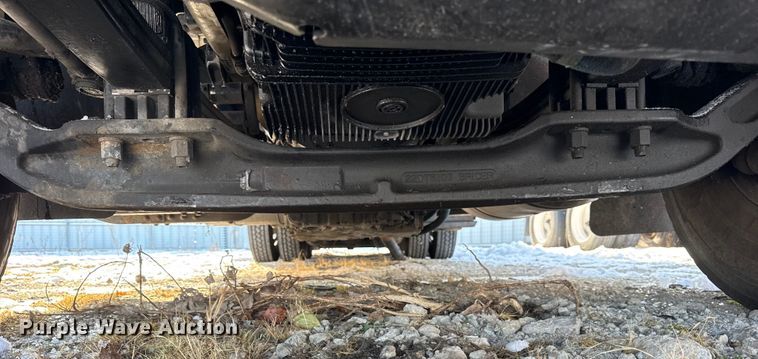 image for item YA1715 2018 Peterbilt 567 crane truck