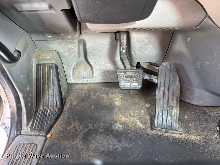 image for item YA1715 2018 Peterbilt 567 crane truck