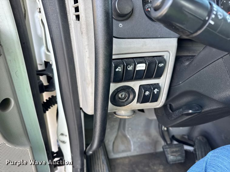 image for item YA1715 2018 Peterbilt 567 crane truck