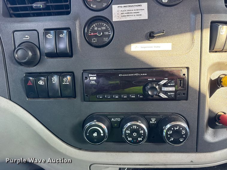 image for item YA1715 2018 Peterbilt 567 crane truck