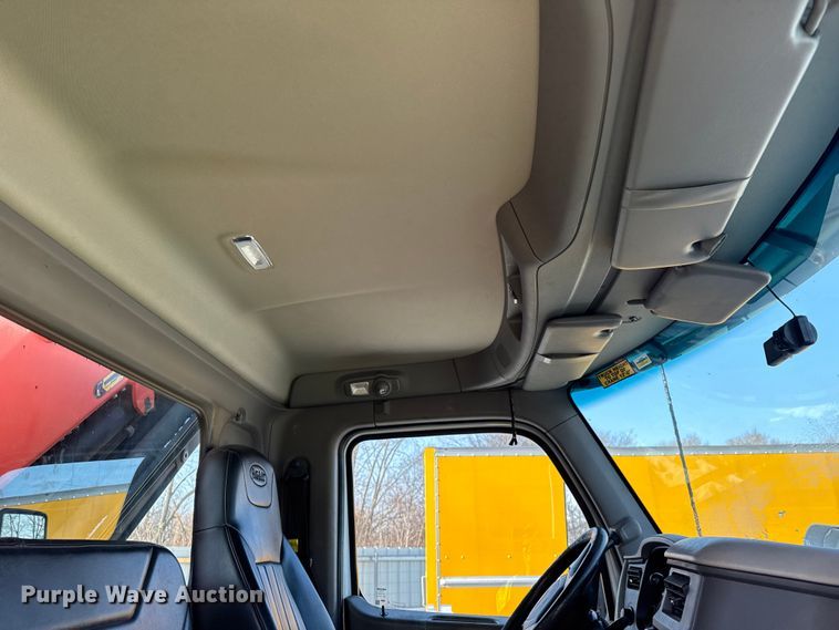 image for item YA1715 2018 Peterbilt 567 crane truck