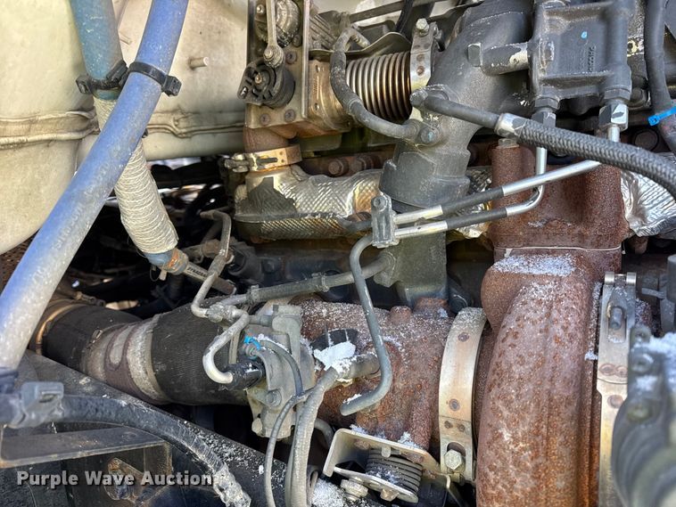 image for item YA1715 2018 Peterbilt 567 crane truck